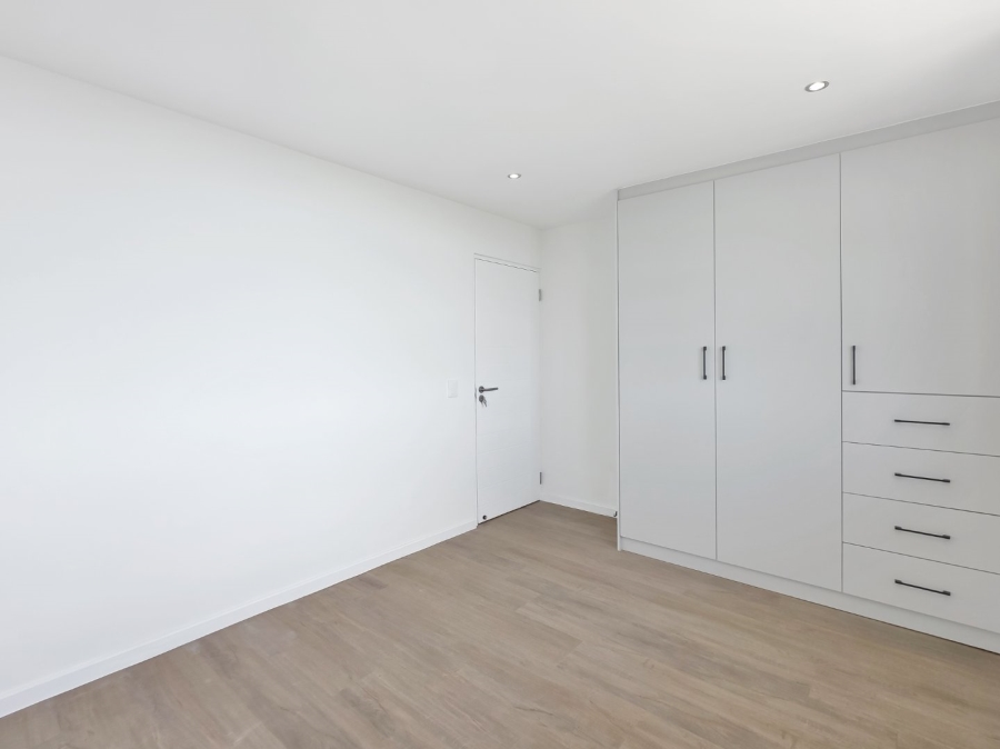 2 Bedroom Property for Sale in Claremont Western Cape